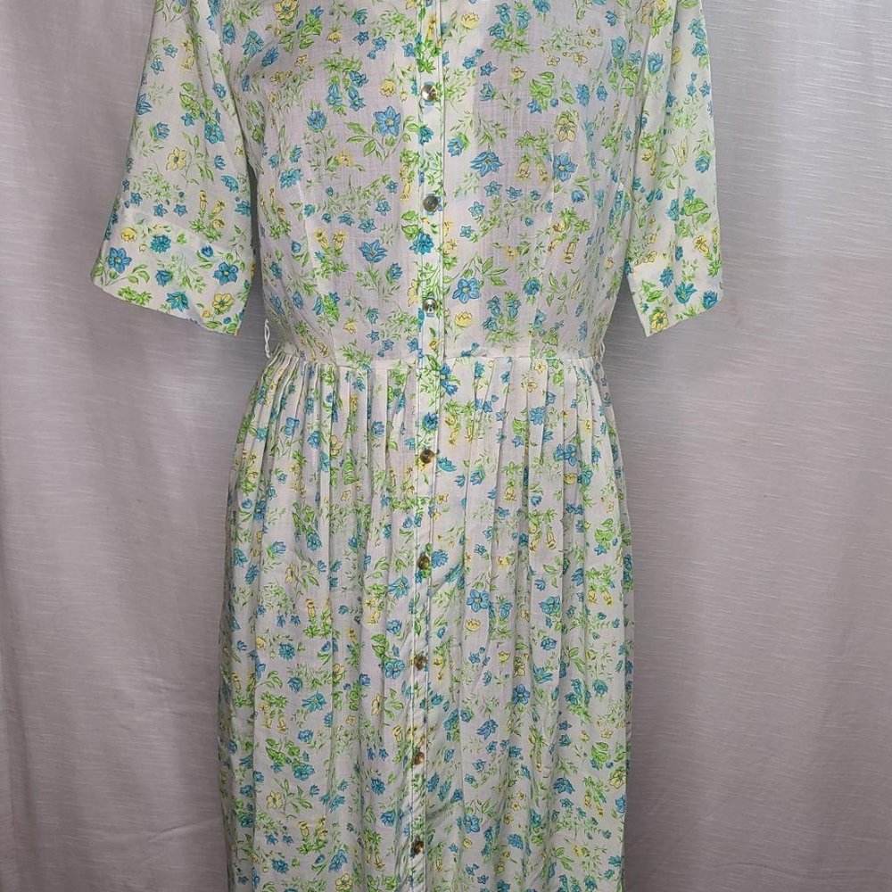 70's Vintage Sears Women's Floral Shirt Dress